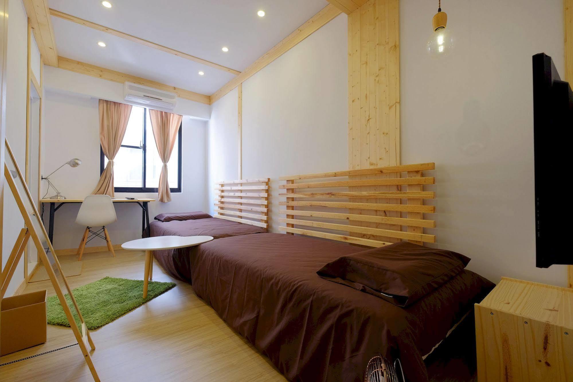 Hinoki Mansion Hostel Tainan Exterior photo